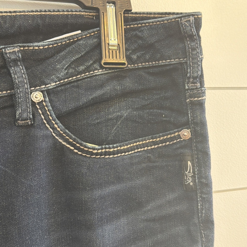 Silver Avery Dark Blue Straight Leg Women's Jeans size 18 length (38.5X29.5) - Picture 4 of 16